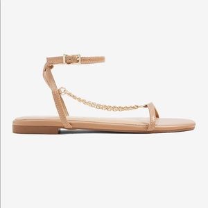 Express NWT Tan Flat with Chain